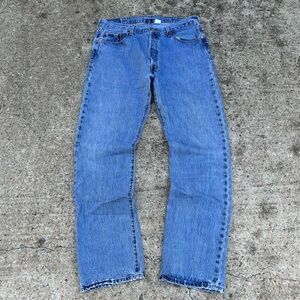 Vintage 90s Y2K Levi 501 Jeans Blue Straight Leg 35x33 Light wash